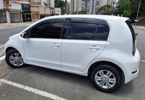 VOLKSWAGEN UP 1.0 MPI MOVE UP 12V FLEX 4P AUTOMATIZADO